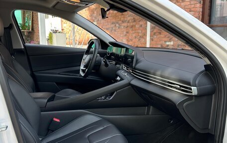 Hyundai Elantra, 2023 год, 2 330 000 рублей, 22 фотография