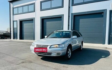 Toyota Camry, 1998 год, 659 000 рублей, 2 фотография