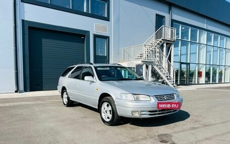 Toyota Camry, 1998 год, 659 000 рублей, 8 фотография