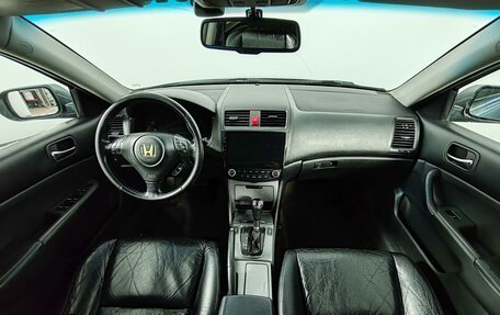 Honda Accord VII рестайлинг, 2006 год, 700 000 рублей, 14 фотография