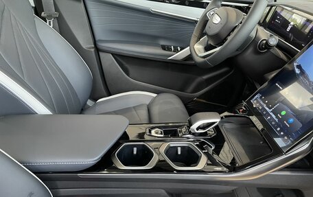 Geely Atlas, 2024 год, 7 фотография