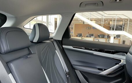 Geely Atlas, 2024 год, 10 фотография