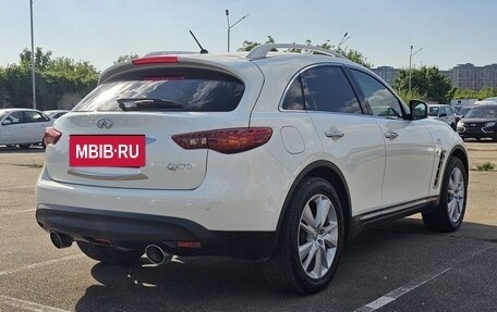 Infiniti QX70, 2014 год, 2 080 000 рублей, 5 фотография