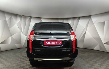 Mitsubishi Pajero Sport III рестайлинг, 2019 год, 3 098 000 рублей, 8 фотография