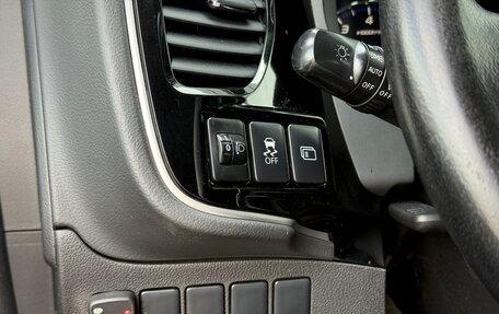 Mitsubishi Outlander III рестайлинг 3, 2014 год, 1 350 000 рублей, 16 фотография