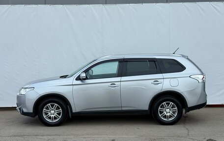 Mitsubishi Outlander III рестайлинг 3, 2014 год, 1 350 000 рублей, 12 фотография
