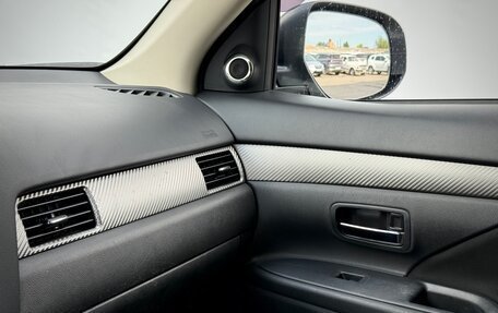 Mitsubishi Outlander III рестайлинг 3, 2014 год, 1 350 000 рублей, 14 фотография