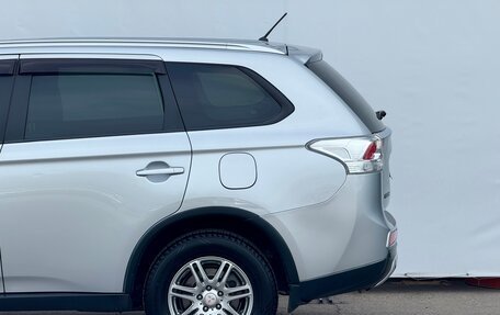 Mitsubishi Outlander III рестайлинг 3, 2014 год, 1 350 000 рублей, 8 фотография
