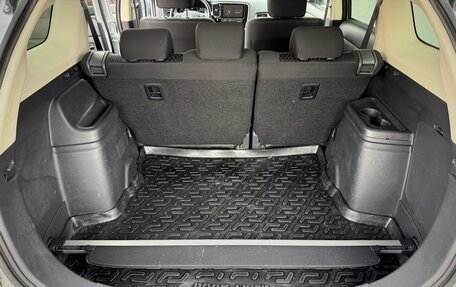 Mitsubishi Outlander III рестайлинг 3, 2014 год, 1 350 000 рублей, 15 фотография