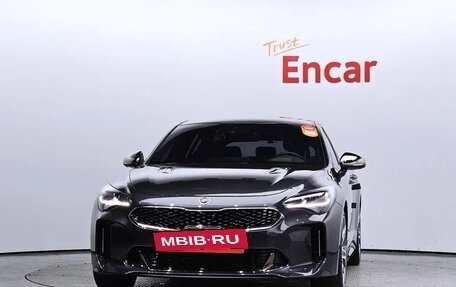 KIA Stinger I, 2021 год, 2 450 000 рублей, 2 фотография