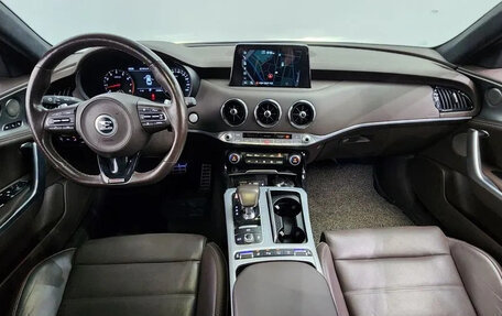 KIA Stinger I, 2021 год, 2 450 000 рублей, 8 фотография