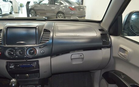Mitsubishi L200 IV рестайлинг, 2011 год, 999 000 рублей, 33 фотография