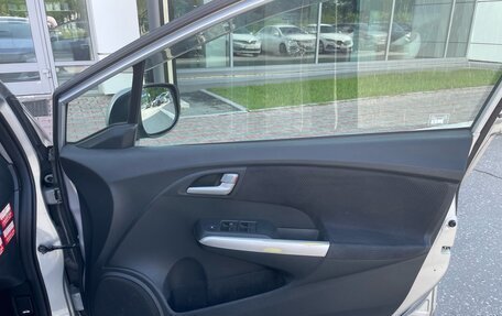 Honda Insight II рестайлинг, 2012 год, 920 000 рублей, 10 фотография