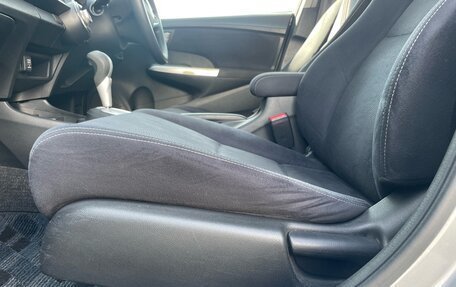 Honda Insight II рестайлинг, 2012 год, 920 000 рублей, 21 фотография