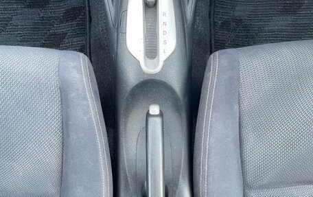 Honda Insight II рестайлинг, 2012 год, 920 000 рублей, 25 фотография