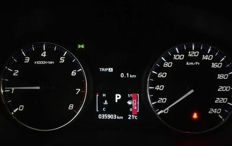 Mitsubishi Outlander III рестайлинг 3, 2020 год, 2 415 000 рублей, 6 фотография