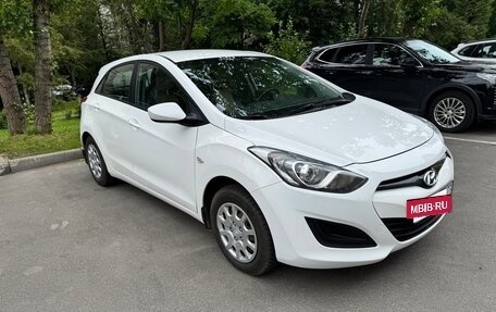 Hyundai i30 II рестайлинг, 2012 год, 875 000 рублей, 3 фотография