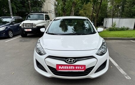 Hyundai i30 II рестайлинг, 2012 год, 875 000 рублей, 2 фотография