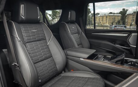 Cadillac Escalade V, 2025 год, 21 800 000 рублей, 28 фотография