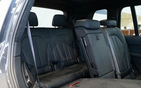 BMW X7, 2024 год, 17 500 000 рублей, 15 фотография