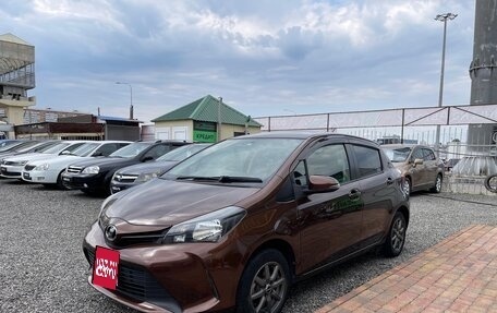 Toyota Vitz, 2015 год, 880 000 рублей, 4 фотография