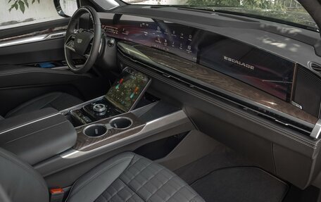 Cadillac Escalade V, 2025 год, 20 500 000 рублей, 19 фотография