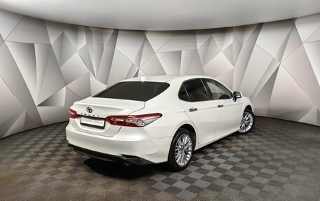 Toyota Camry, 2019 год, 2 850 000 рублей, 2 фотография