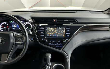 Toyota Camry, 2019 год, 2 850 000 рублей, 11 фотография