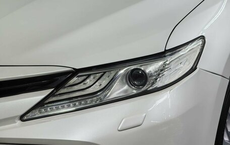 Toyota Camry, 2019 год, 2 850 000 рублей, 17 фотография
