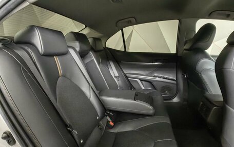 Toyota Camry, 2019 год, 2 850 000 рублей, 12 фотография