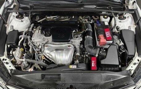 Toyota Camry, 2019 год, 2 850 000 рублей, 18 фотография