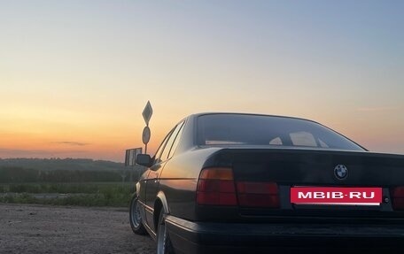 BMW 5 серия, 1990 год, 400 000 рублей, 6 фотография