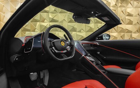Ferrari Roma, 2024 год, 35 000 000 рублей, 7 фотография