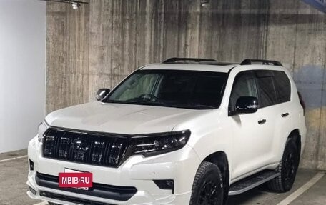 Toyota Land Cruiser Prado 150 рестайлинг 2, 2018 год, 4 390 000 рублей, 4 фотография