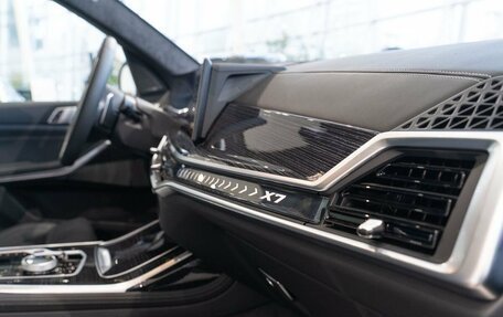 BMW X7, 2024 год, 18 200 000 рублей, 15 фотография