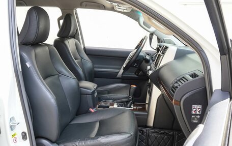 Toyota Land Cruiser Prado 150 рестайлинг 2, 2011 год, 3 340 000 рублей, 8 фотография