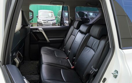 Toyota Land Cruiser Prado 150 рестайлинг 2, 2011 год, 3 340 000 рублей, 9 фотография
