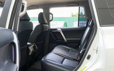 Toyota Land Cruiser Prado 150 рестайлинг 2, 2011 год, 3 340 000 рублей, 11 фотография