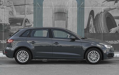 Audi A3, 2018 год, 1 890 000 рублей, 5 фотография