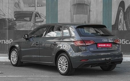 Audi A3, 2018 год, 1 890 000 рублей, 2 фотография