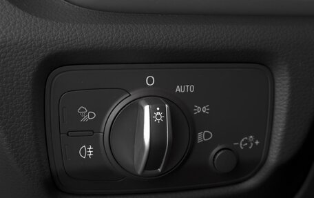 Audi A3, 2018 год, 1 890 000 рублей, 17 фотография