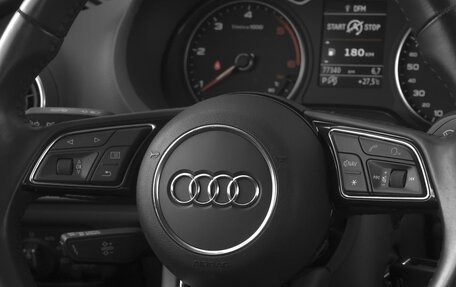Audi A3, 2018 год, 1 890 000 рублей, 18 фотография
