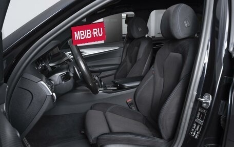 BMW 5 серия, 2019 год, 3 679 000 рублей, 13 фотография
