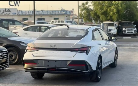 Hyundai Elantra, 2025 год, 1 999 000 рублей, 4 фотография