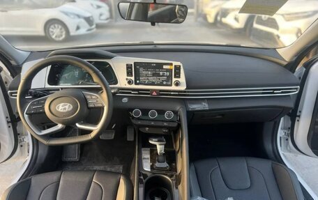 Hyundai Elantra, 2025 год, 1 999 000 рублей, 6 фотография
