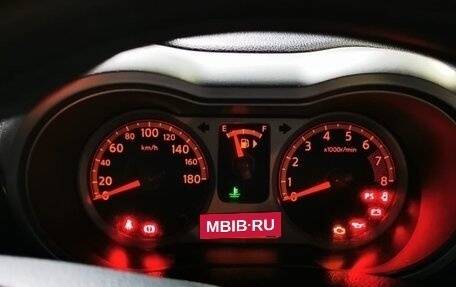 Nissan Note II рестайлинг, 2005 год, 650 000 рублей, 3 фотография