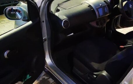 Nissan Note II рестайлинг, 2005 год, 650 000 рублей, 8 фотография