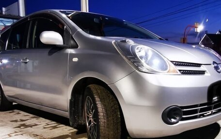 Nissan Note II рестайлинг, 2005 год, 650 000 рублей, 27 фотография