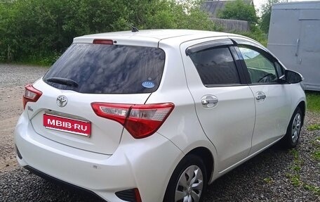 Toyota Vitz, 2018 год, 1 200 000 рублей, 6 фотография