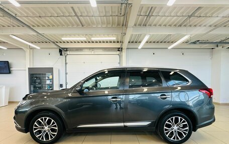 Mitsubishi Outlander III рестайлинг 3, 2017 год, 2 399 999 рублей, 3 фотография